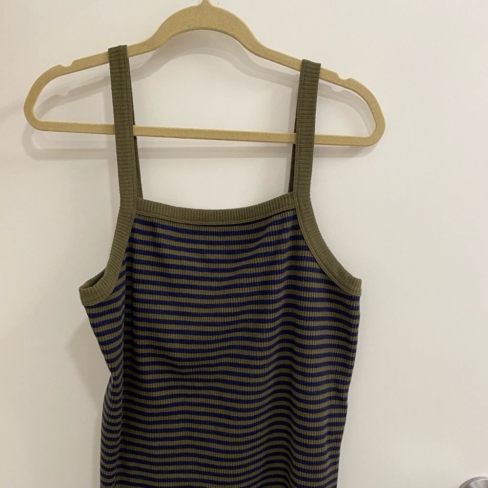 Old Navy tank top